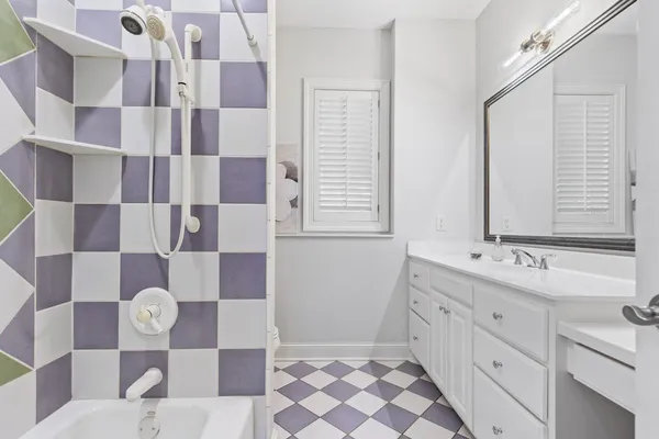 $2,500,000 | 18355 Nicklaus Way, Eden Prairie, MN 55347