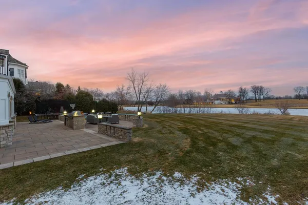 $2,500,000 | 18355 Nicklaus Way, Eden Prairie, MN 55347
