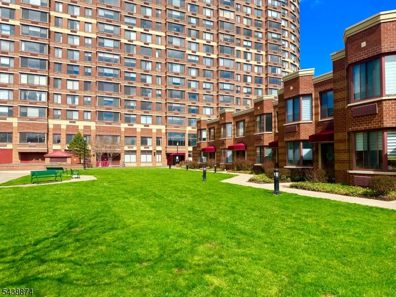 100 Old Palisade Road, Unit 3513 Fort Lee, NJ 07024 - Photo 28 of 28