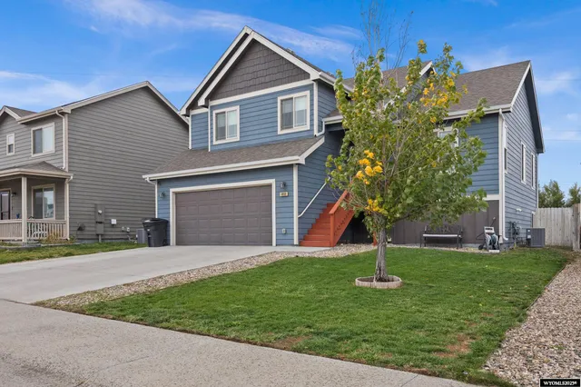 $385,000 | 4858 Pontiac Street, Mills, WY 82644