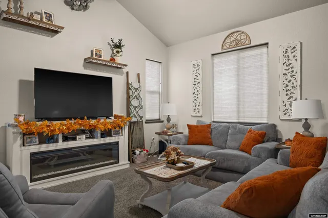 $385,000 | 4858 Pontiac Street, Mills, WY 82644