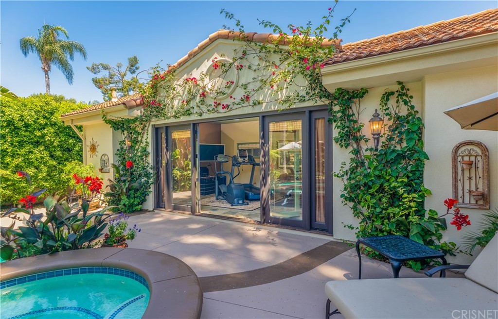 15237 Sutton Street Sherman Oaks, CA 91403 - Photo 27 of 31 a front view of a house with a porch
