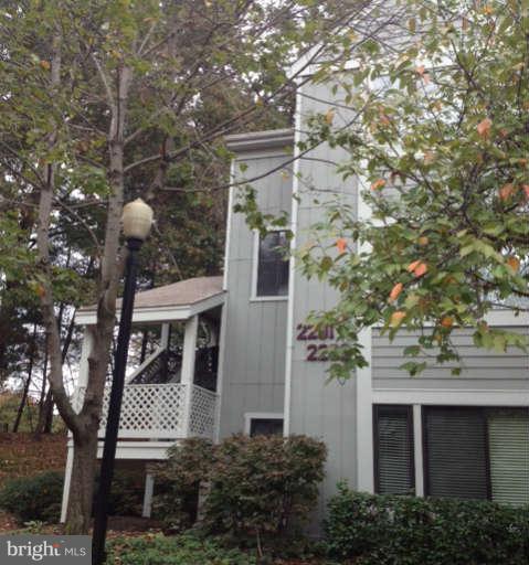2201 Hunter's Run Drive, Unit 2201 Reston, VA 20191 - Photo 1 of 2 Exterior (Front)