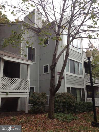 2201 Hunter's Run Drive, Unit 2201 Reston, VA 20191 - Photo 2 of 2 Exterior (General)