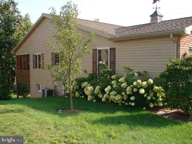 22 Ridge Avenue Carlisle, PA 17013 - Photo 18 of 19 Gallery Image 18
