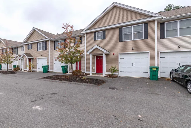 $459,900 | 77 Deerwood Drive, Unit E, Nashua, NH 03063