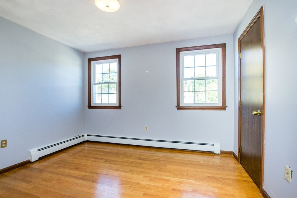 27 Courtney Road Boston, MA 02132 - Photo 8 of 14 Gallery Image 8