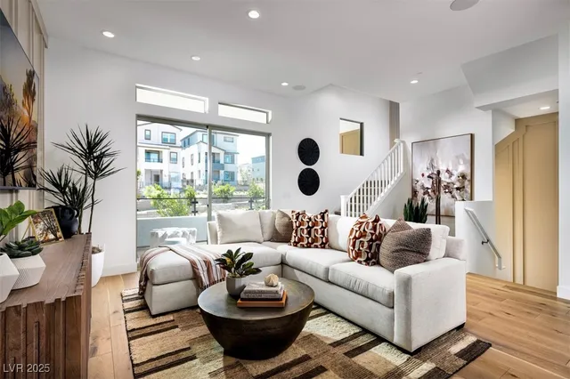 $650,000 | 1537 Stone Perch Street, Las Vegas, NV 89138