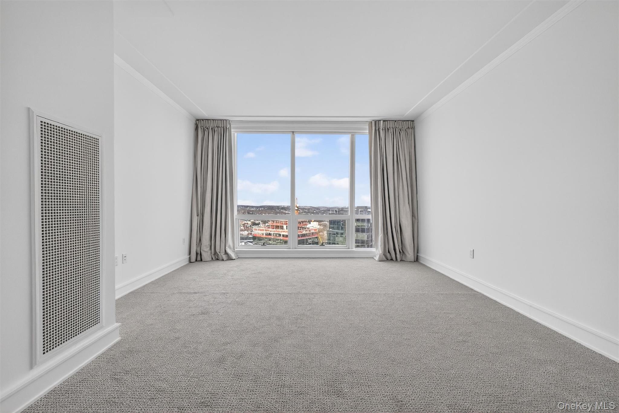 1 Renaissance Square, Unit V4E White Plains, NY 10601 - Photo 10 of 26 Primary Bedroom