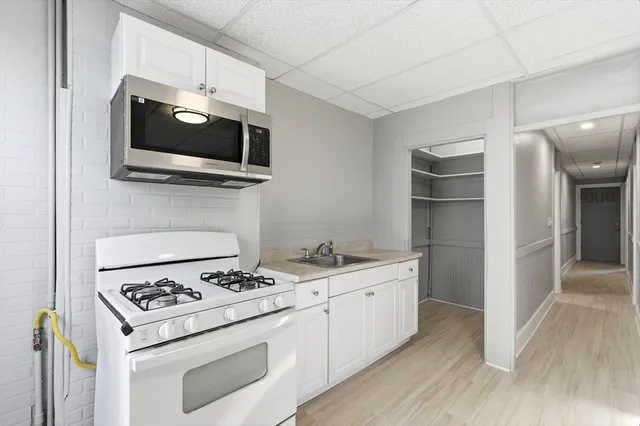 $2,800 | 204 Washington Street, Unit 1, Somerville, MA 02143