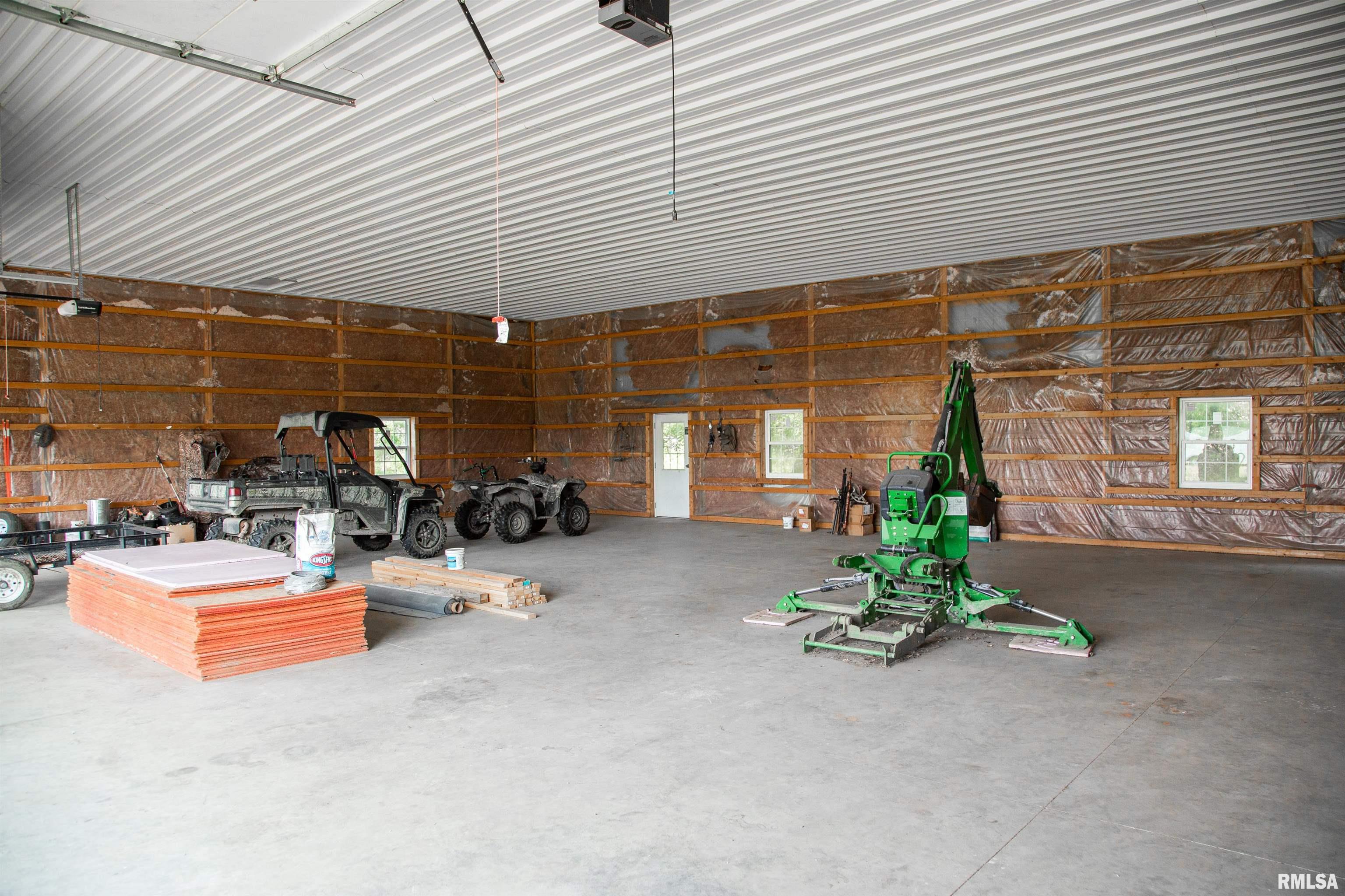 15250 East Ray Road Lewistown, IL 61542 - Photo 6 of 49 Gallery Image 6