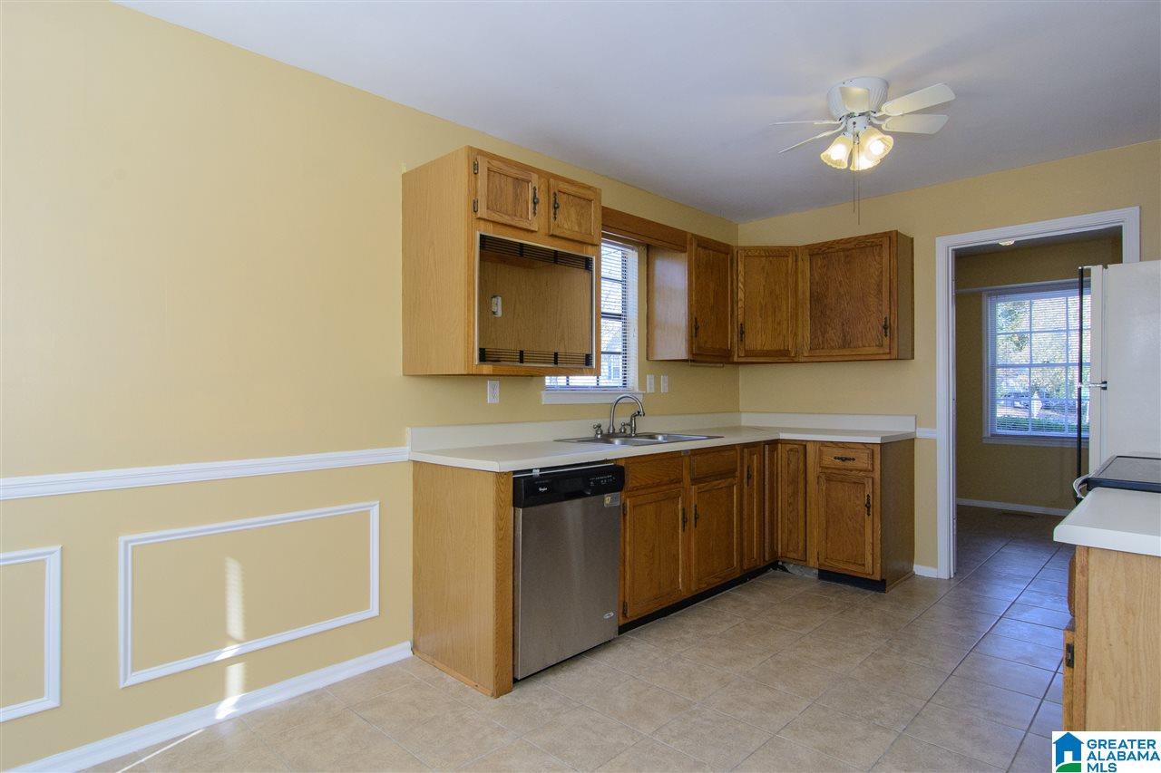 2005 Largin Road Birmingham, AL 35235 - Photo 10 of 33