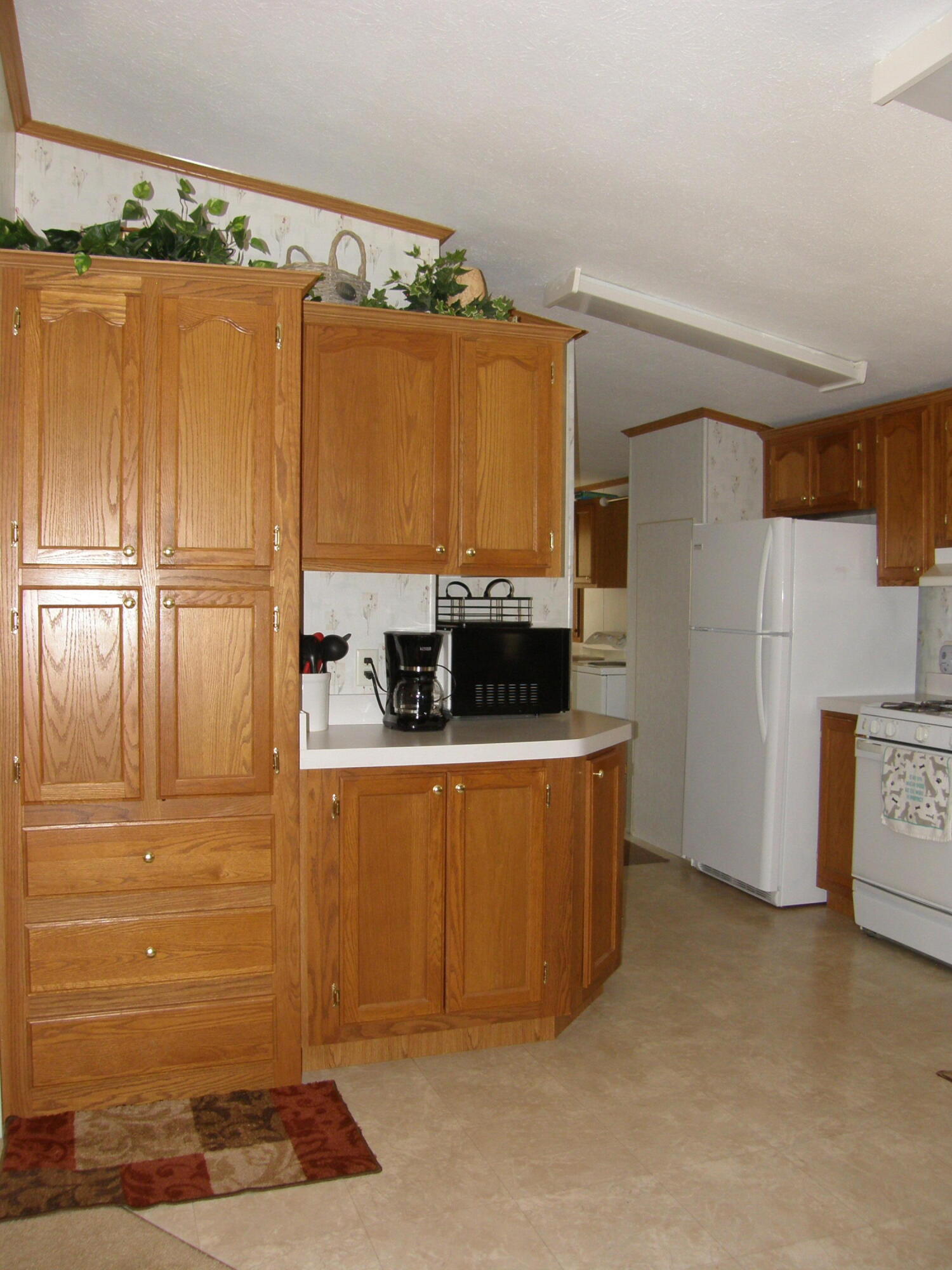 2006 Ontario Road, Unit 148 Niles, MI 49120 - Photo 19 of 47 148_19_Kitchen