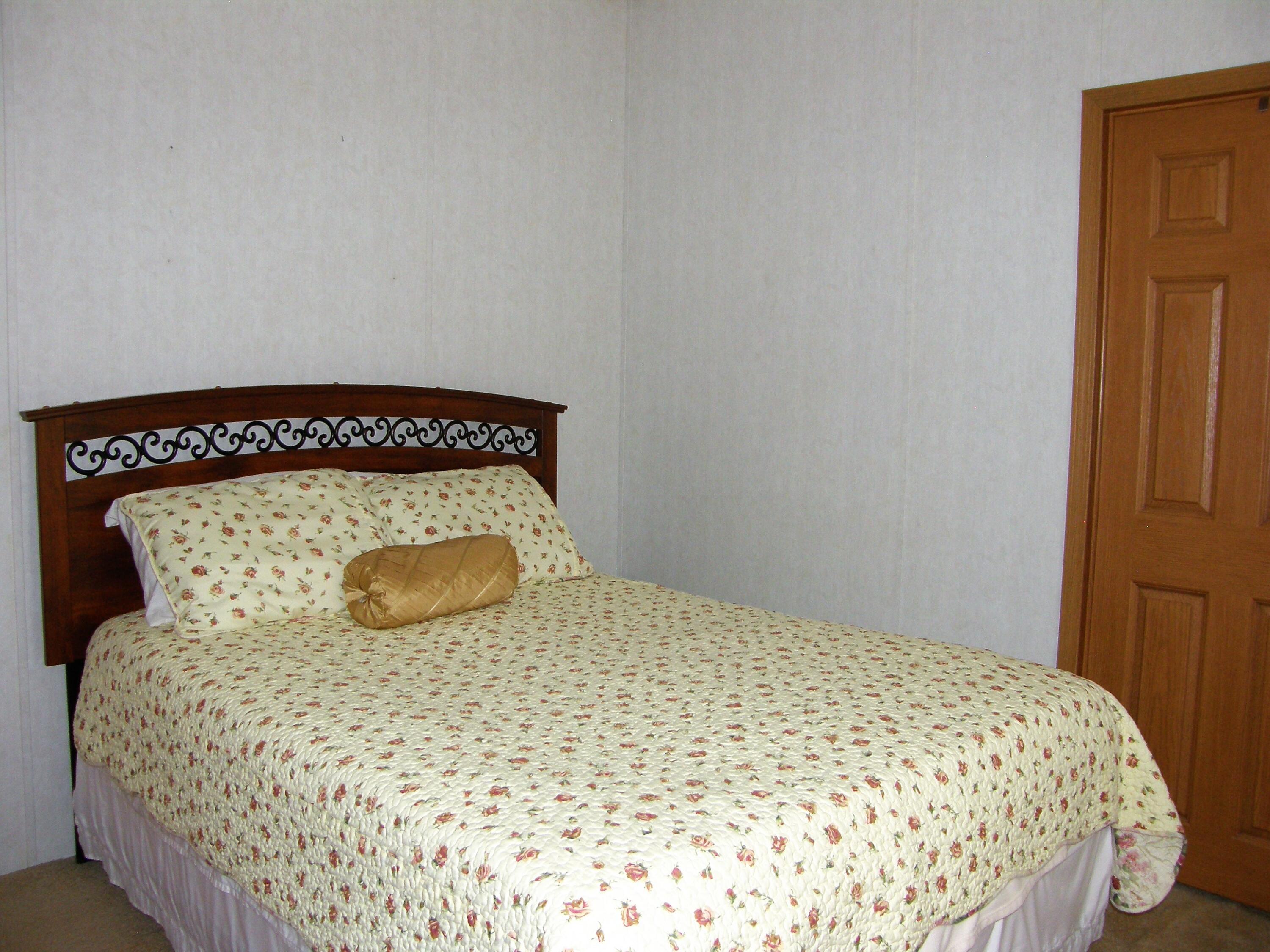 2006 Ontario Road, Unit 148 Niles, MI 49120 - Photo 32 of 47 148_32_Bedroom#2