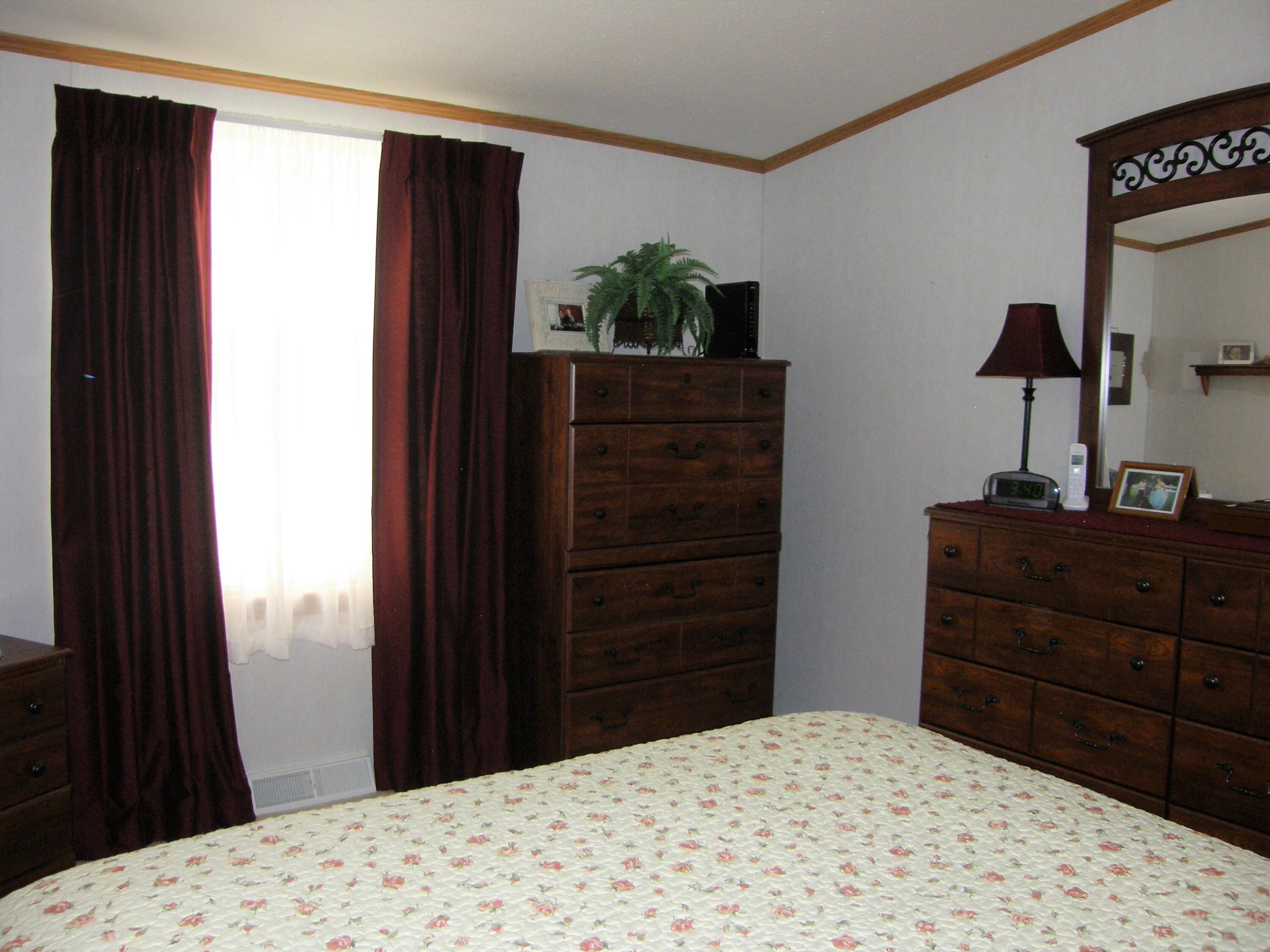 2006 Ontario Road, Unit 148 Niles, MI 49120 - Photo 35 of 47 148_35_Bedroom#2
