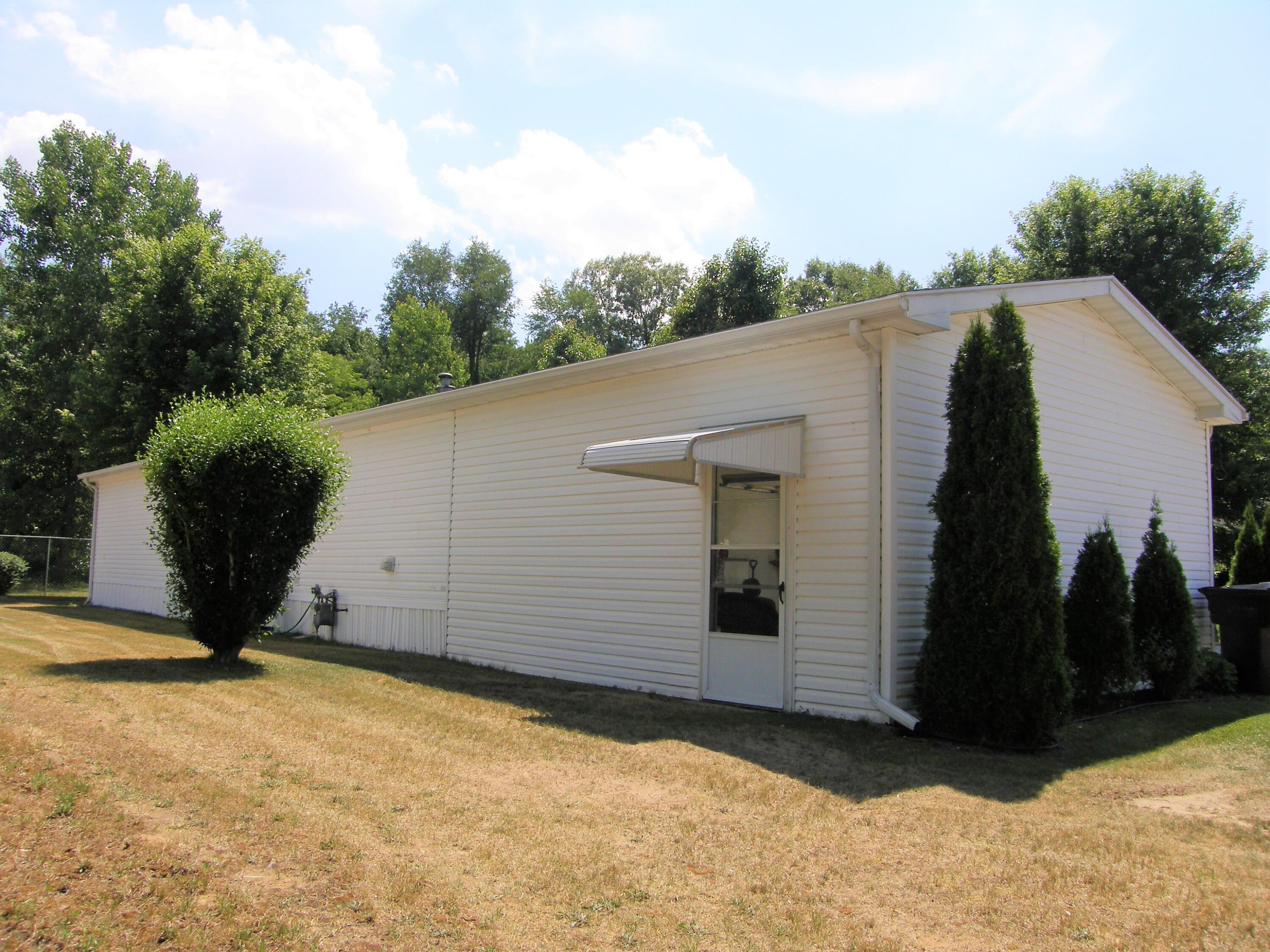2006 Ontario Road, Unit 148 Niles, MI 49120 - Photo 7 of 47 148_7_Back