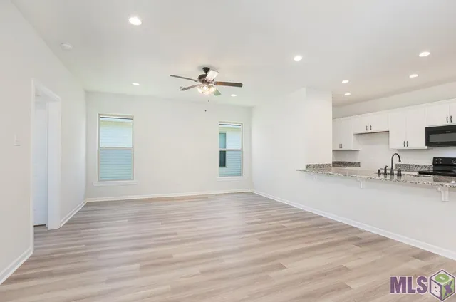 $1,950 | 28421 Middlebrook Way, Denham Springs, LA 70726