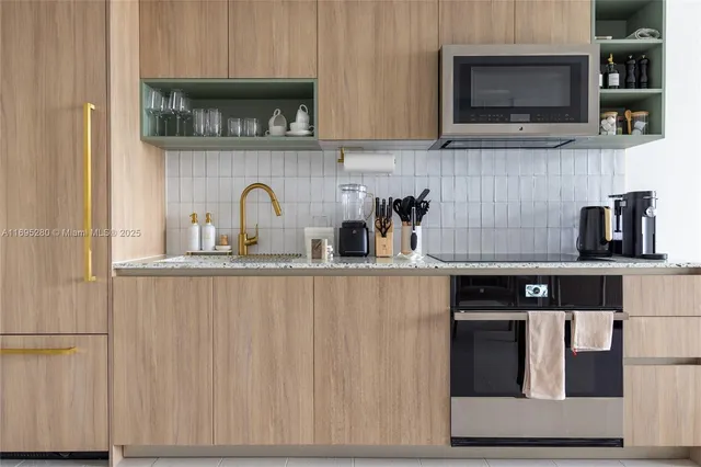 $4,500 | 159 Northeast 6th Street, Unit 2704, Miami, FL 33132