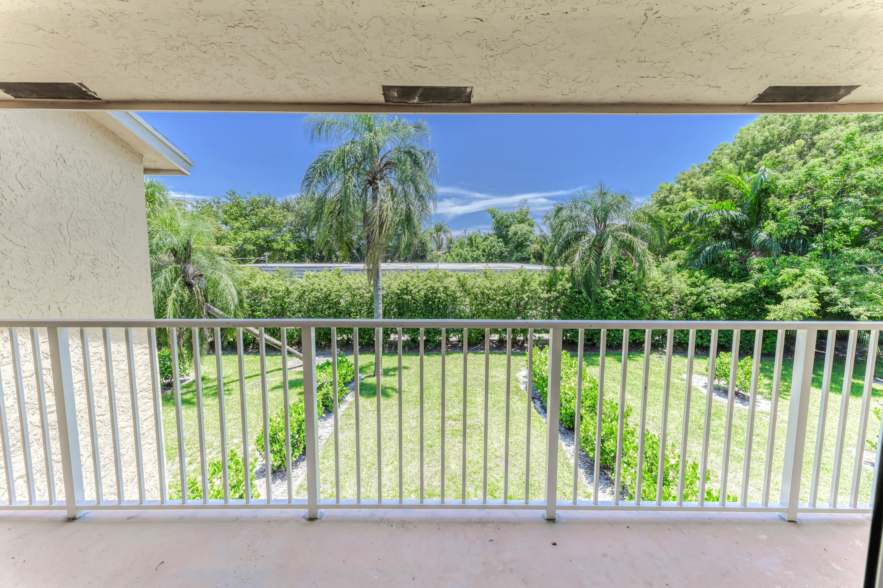 660 Coventry Street, Unit 3 Boca Raton, FL 33487 - Photo 25 of 35 mcevoy - 660 coventry-22