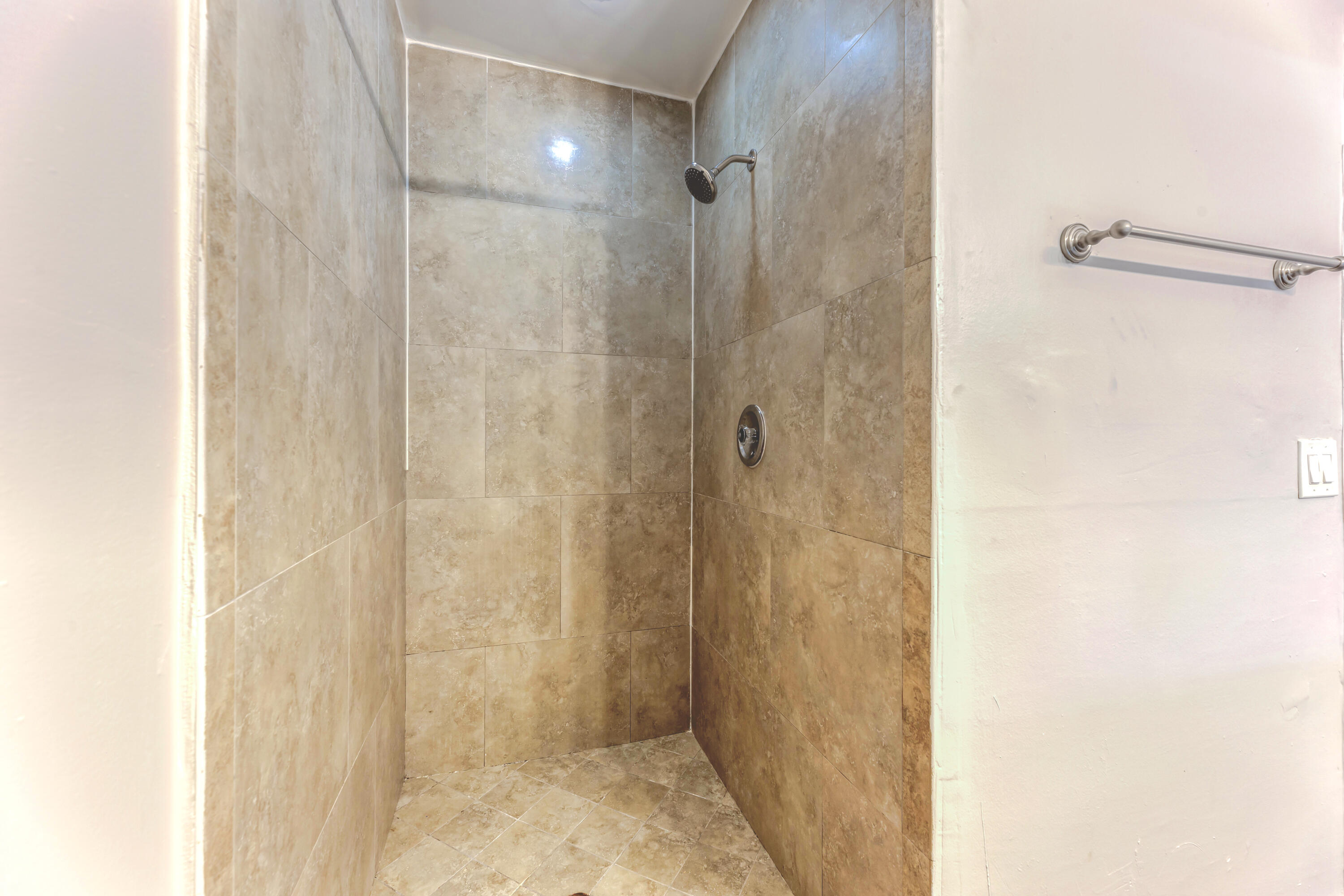 660 Coventry Street, Unit 3 Boca Raton, FL 33487 - Photo 28 of 35 mcevoy - 660 coventry-25