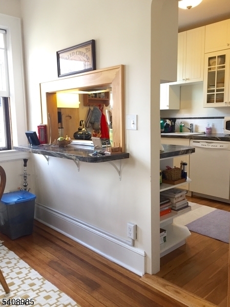 12 Orchard Road Maplewood, NJ 07040 - Photo 4 of 11