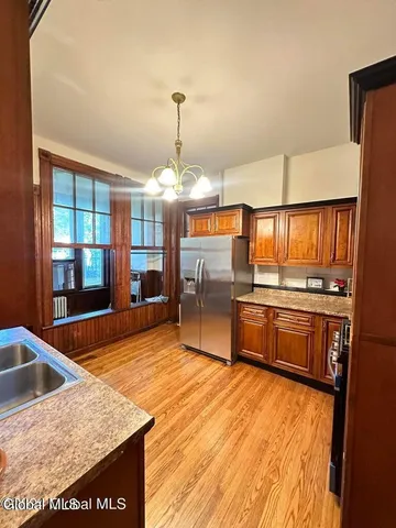 $1,650 | 2916 6th Avenue, Unit 1, Troy, NY 12180