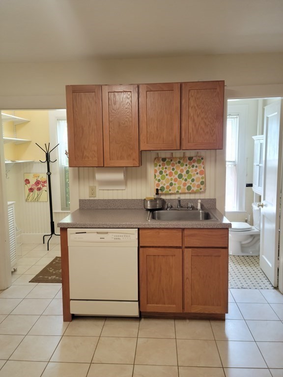 25 Lyman Road, Unit A Northampton, MA 01060 - Photo 10 of 16 Gallery Image 10