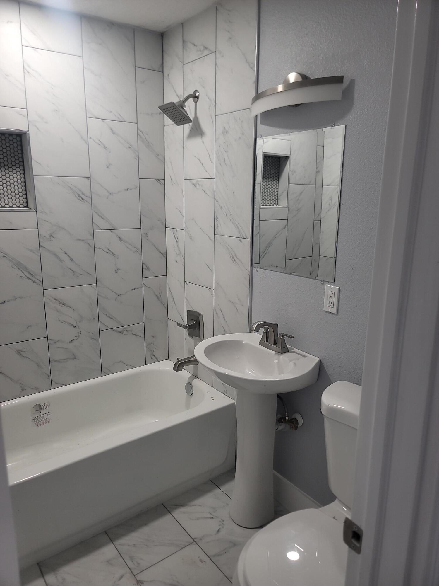 1325 West 24th Street Riviera Beach, FL 33404 - Photo 5 of 5 Bathroom