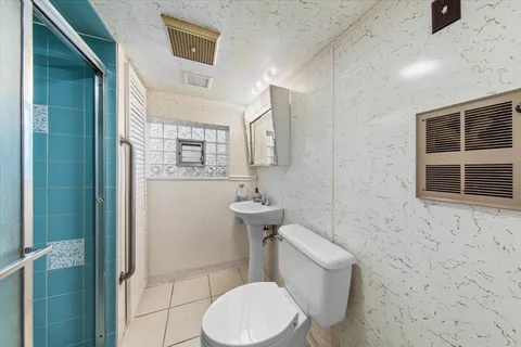 $330,000 | 3130 North Monitor Avenue, Chicago, IL 60634