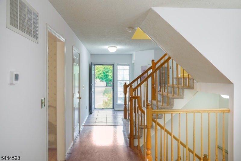 53 Castleton Road Princeton, NJ 08540 - Photo 5 of 24