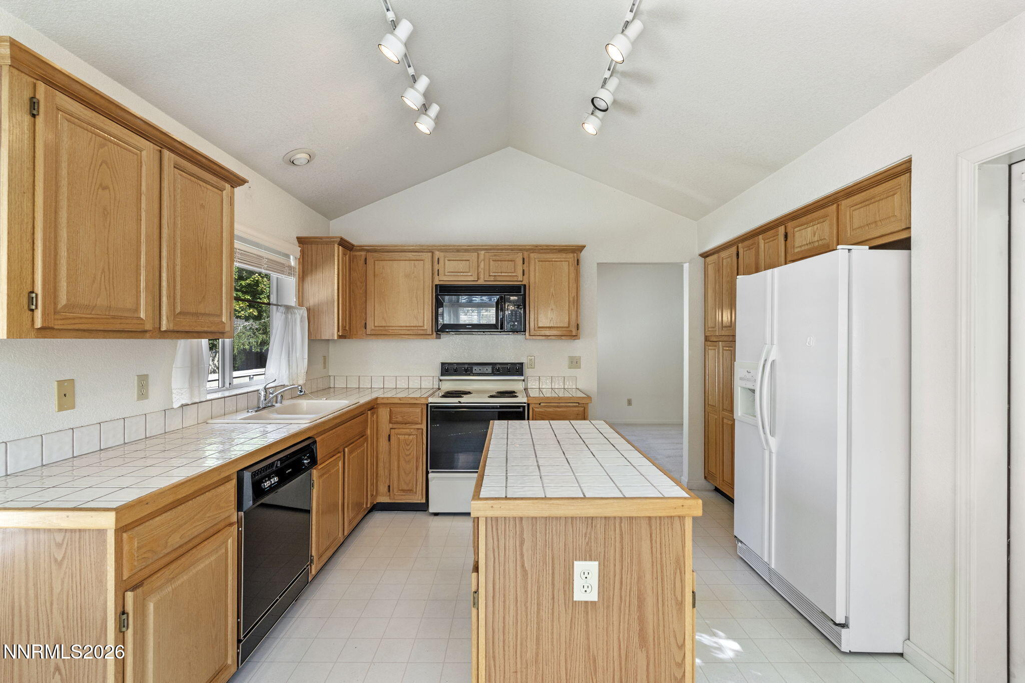 3349 Spring Creek Circle Reno, NV 89509 - Photo 22 of 40 22-web-or-mls-DSC00386