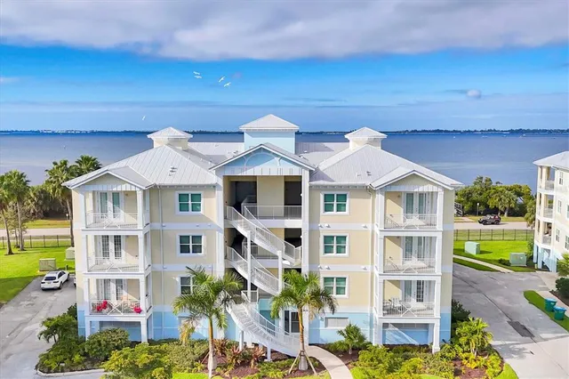 $619,000 | 3439 79th Street Circle West, Unit 201, Bradenton, FL 34209
