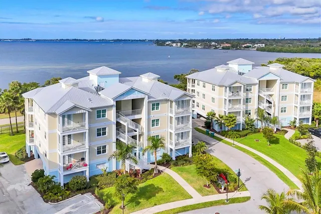 $619,000 | 3439 79th Street Circle West, Unit 201, Bradenton, FL 34209
