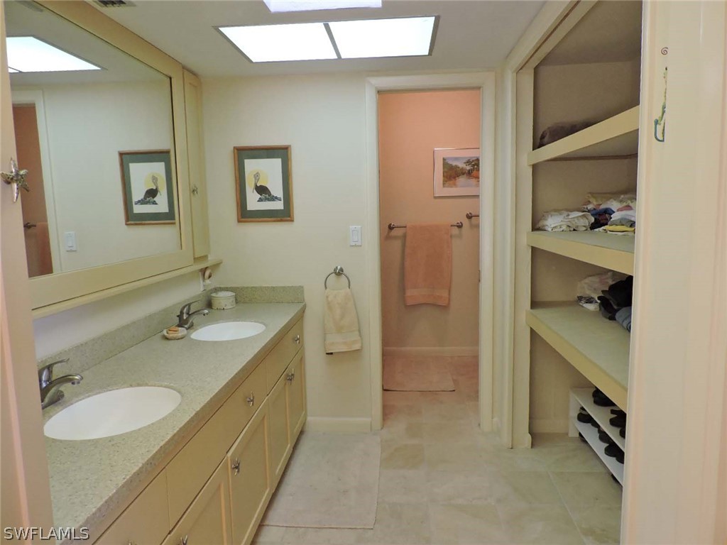 993 Fish Crow Road Sanibel, FL 33957 - Photo 19 of 29 Gallery Image 19