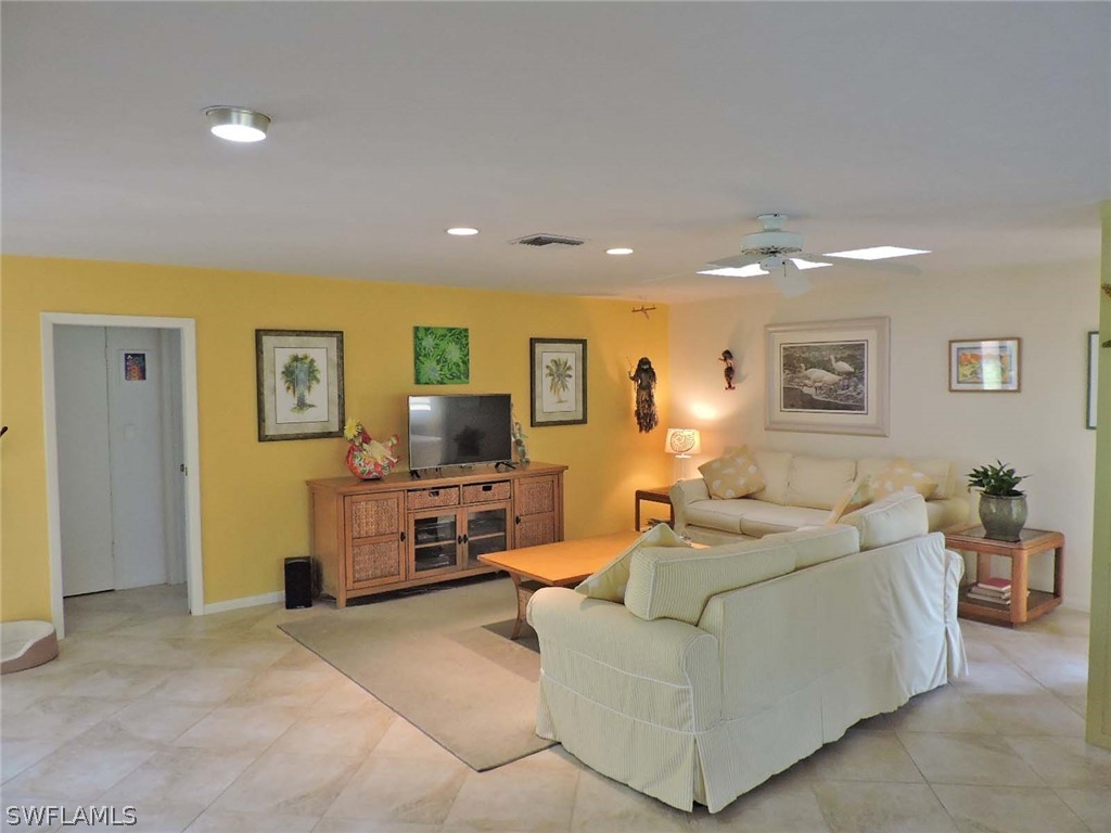 993 Fish Crow Road Sanibel, FL 33957 - Photo 5 of 29 Gallery Image 5