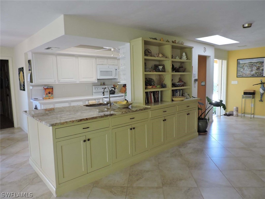 993 Fish Crow Road Sanibel, FL 33957 - Photo 6 of 29 Gallery Image 6