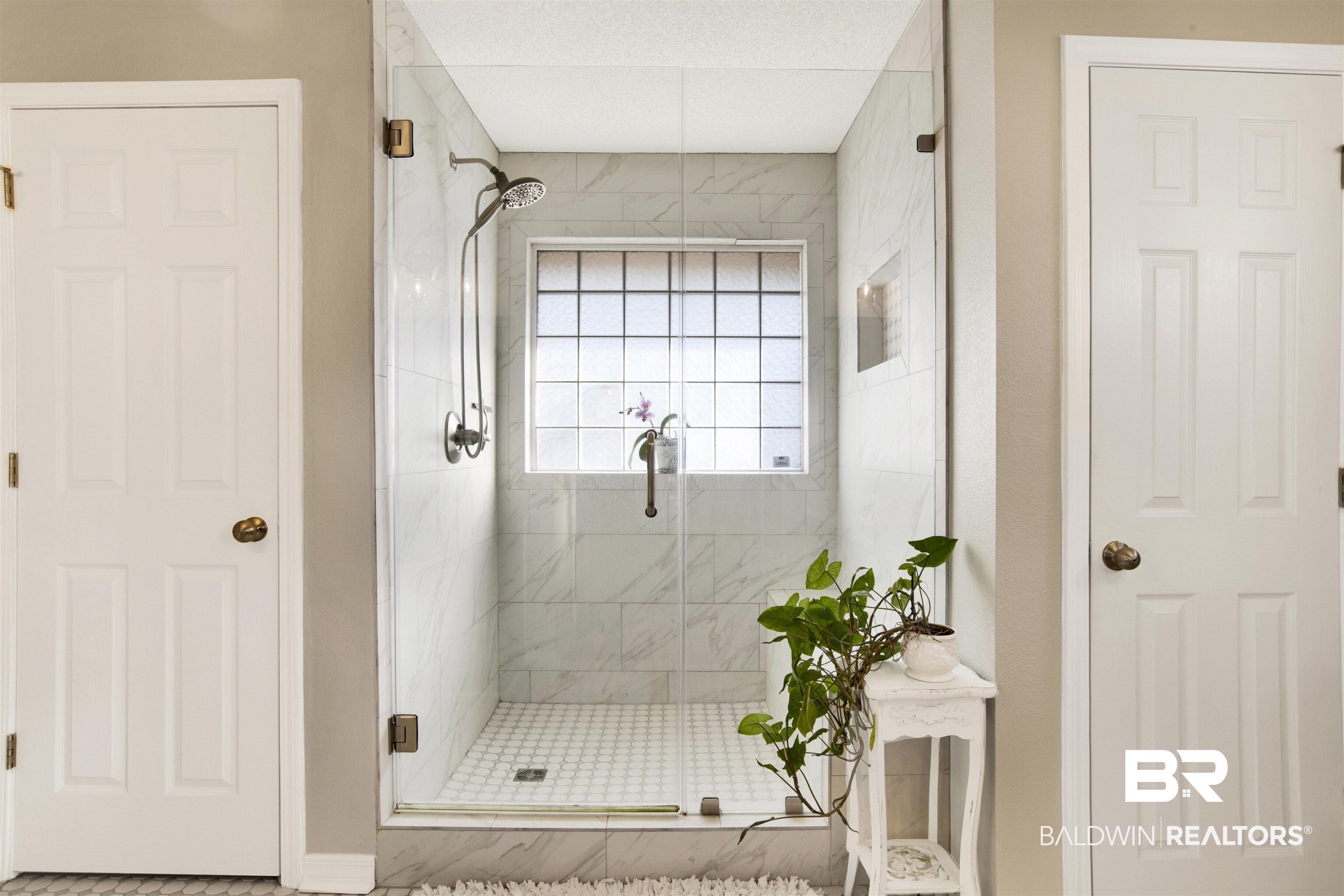 11697 Balsam Court Daphne, AL 36527 - Photo 6 of 31 Primary Bathroom with a tiled shower.
