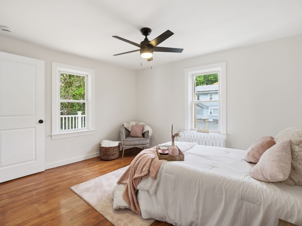41 Bridgeport Street Worcester, MA 01604 - Photo 19 of 34