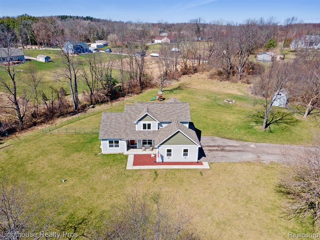 5127 East Clyde Road Howell, MI 48855 - Photo 3 of 45