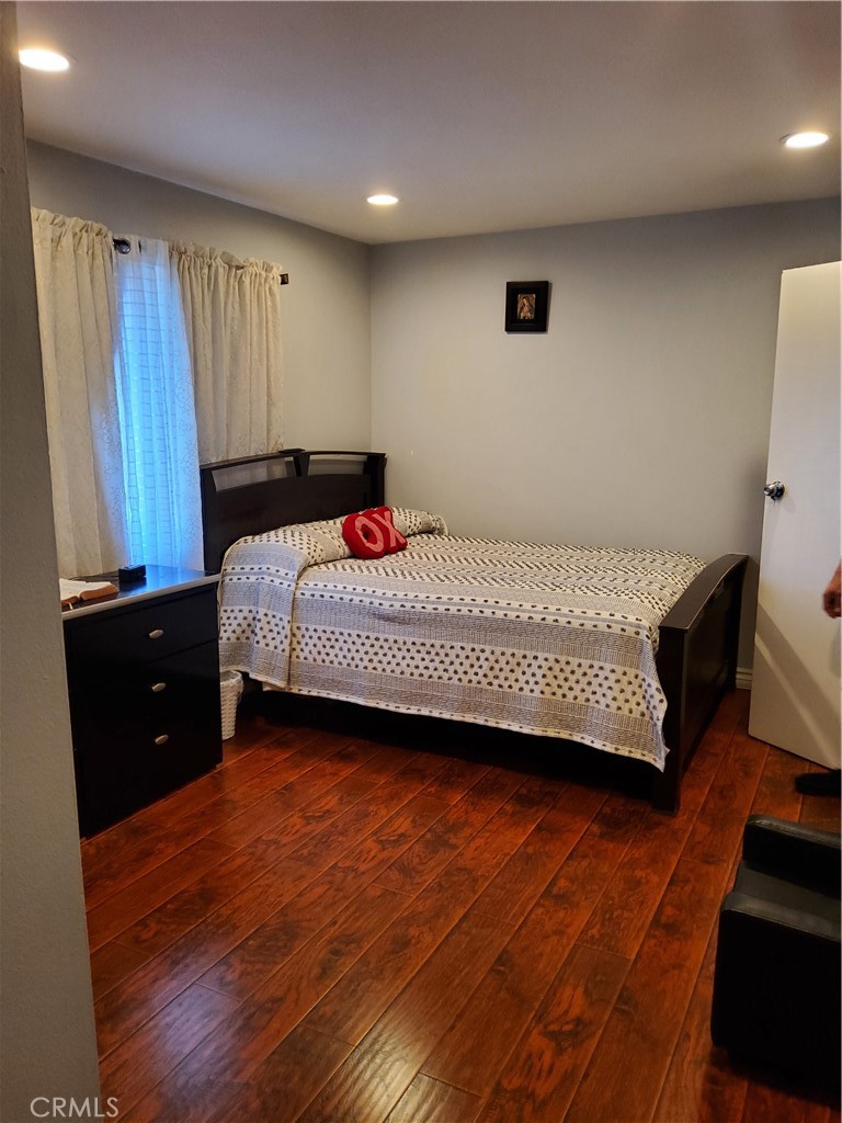 13540 Hubbard Street, Unit 10 Sylmar, CA 91342 - Photo 12 of 17