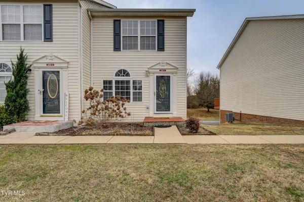 $1,700 | 220 Amanda Lane, Unit 1, Bristol, TN 37620