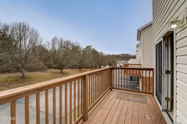 $1,700 | 220 Amanda Lane, Unit 1, Bristol, TN 37620