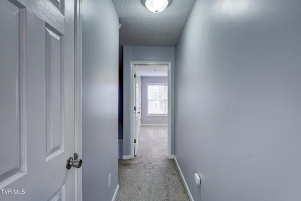 $1,700 | 220 Amanda Lane, Unit 1, Bristol, TN 37620