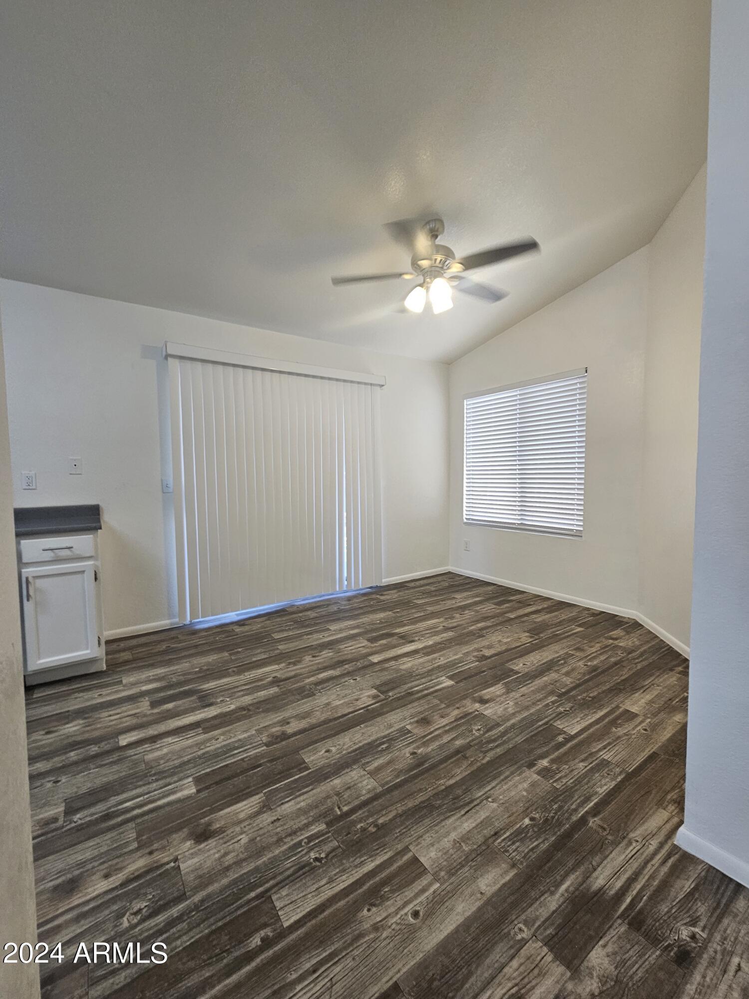 1743 East Carter Road Phoenix, AZ 85042 - Photo 12 of 25 Dining1