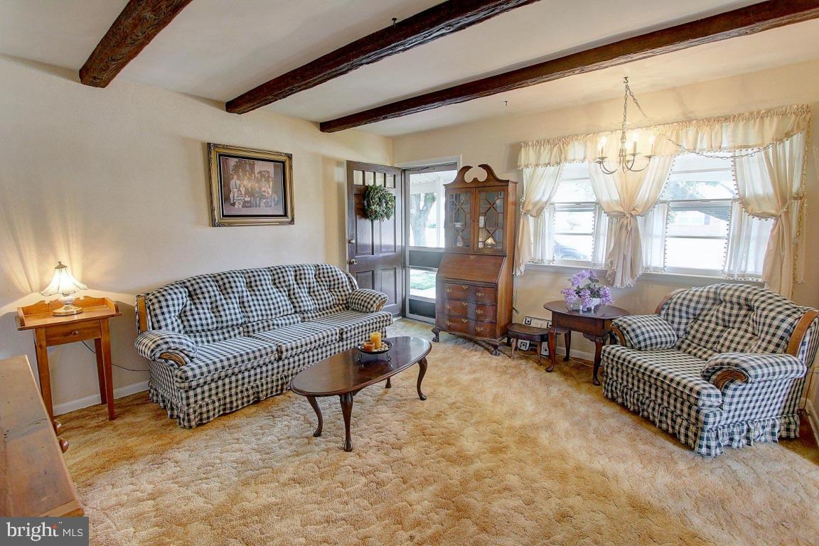 511 General Sutter Avenue Lititz, PA 17543 - Photo 4 of 23