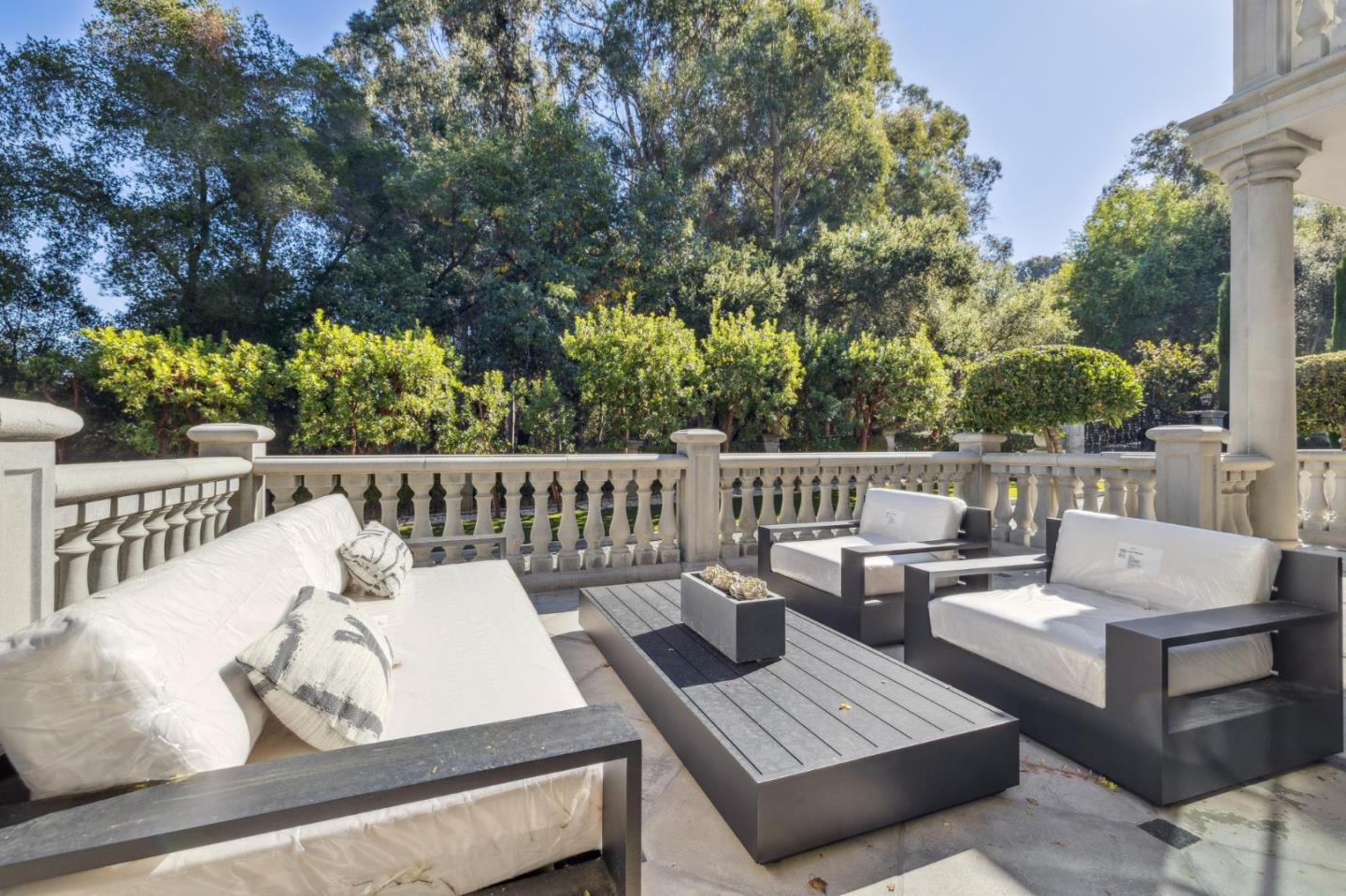 15253 Montalvo Road Saratoga, CA 95070 - Photo 7 of 107