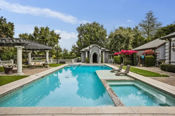 $12,800,000 | 15253 Montalvo Road, Saratoga, CA 95070