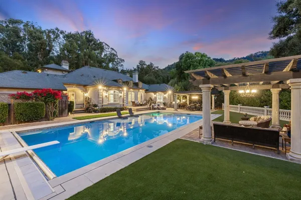 $12,800,000 | 15253 Montalvo Road, Saratoga, CA 95070