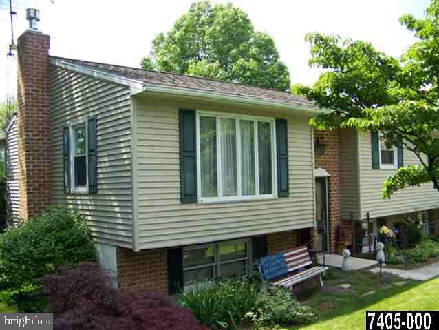 1616 Haar Road Spring Grove, PA 17362 - Photo 4 of 25