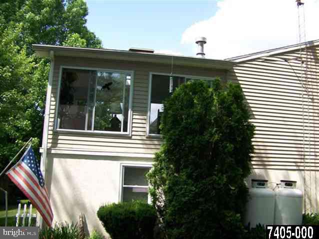 1616 Haar Road Spring Grove, PA 17362 - Photo 5 of 25
